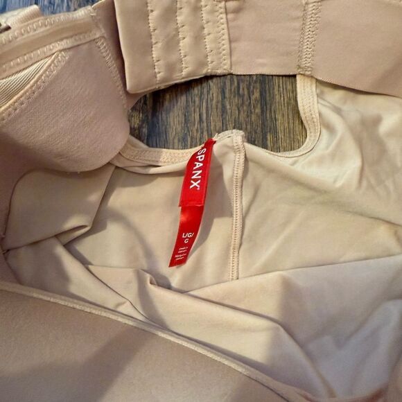 Spanx bodysuit Suit your Fancy - Picture 10 of 10